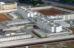 Aggredisce agente di custodia dopo il colloquio con lo psicologo, la denuncia del sindacato della polizia penitenziaria a Palermo