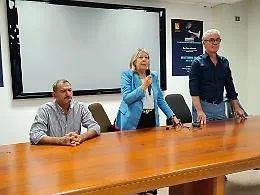 Cresce la dipendenza dagli smartphone, la nomofobia &egrave; la nuova emergenza tra i pi&ugrave; giovani
