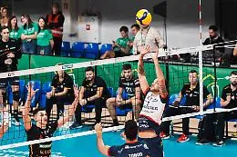 Volley, Farmitalia Saturnia: esordio biancoblu in trasferta a Perugia