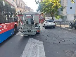 Catania: incivilt&agrave; in piazza Cavour