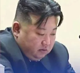 Corea del Nord, Kim Jong Un in lacrime: &laquo;Donne, dovete fare pi&ugrave; figli&raquo;