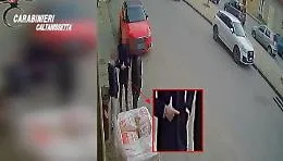 La casacca dell'antiracket e il silenzio sull'imposizione del boss: a Niscemi il pizzo sugli oli esausti fa emergere uno spaccato che fa tremare