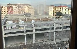 Firenze, crolla muro del cantiere: tre operai sono morti e ci sono dispersi