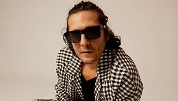 Ermal Meta, il nuovo album e le due tappe siciliane del tour estivo