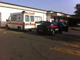 Tenta di aggredire una attivista Enpa "colpevole" di non avere risposto ad un suo appello per curare una cagnetta: arrestato