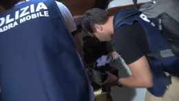 Abusi sessuali sui ragazzini ospiti di un Istituto di cura del Catanese: arrestato "orco" di 59 anni