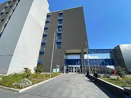 Paziente morta al Policlinico di Catania per una infezione post-operatoria, il tribunale dispone risarcimento da 1,3 milioni per i familiari