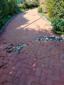 Catania, pavimentazione pericolosa al Parco Gioeni