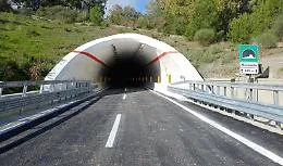 Controlli di sicurezza sulle gallerie dell'A19: Enna isolata dall'autostrada per una notte, la mappa dei percorsi alternativi
