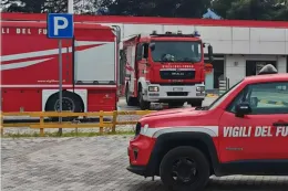 Notte di tensione a Borgo Vecchio dopo un incendio, violenta lite tra condomini