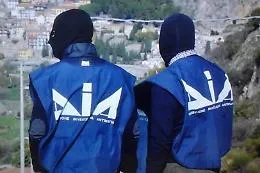 Dia e Guardia di Finanza confiscano 5 milioni alla mafia: colpo al riciclaggio dei Casalesi con radici siciliane