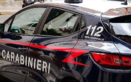Scappa al controllo con l'hashish in tasca: denunciato 36enne