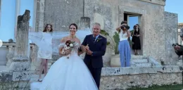 La figlia di Sting si sposa nello stesso agri-resort degli ex Ferragnez a Noto: tutte le foto