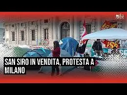 Il corteo in Piazza della Scala contro la vendita di San Siro a Milan e Inter