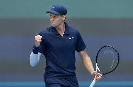 Jannik Sinner non si ferma e a Pechino conquista la sua nona finale consecutiva 