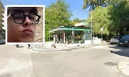 Travolto sullo scooter da un'auto: muore un ragazzino di 15 anni, i due pirati prima fuggono poi si presentano alla polizia