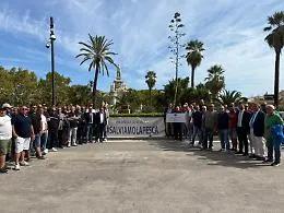 I pescatori di Sciacca in sit-in: settore in ginocchio, chiesto lo stato di calamit&agrave; per la filiera ittica