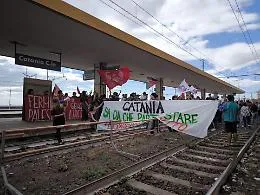 Gaza, tra scioperi e cortei weekend ad alta tensione:  &laquo;Blocchiamo tutto&raquo;. Oggi manifestazioni nelle 9 citt&agrave; siciliane 