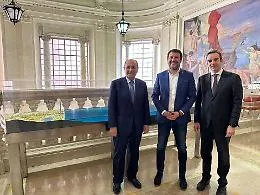 Schifani si congratula con Roberto Occhiuto dopo la rielezione: &laquo;Vittoria netta, avanti con la crescita della Calabria&raquo;