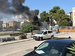 Incendio all'ospedale Civico di Palermo, a fuoco un generatore: paura in pronto soccorso
