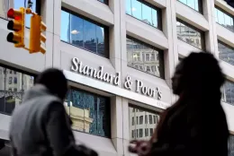 Standard & Poor&rsquo;s conferma il rating dell'Italia BBB+ con outlook stabile