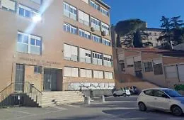 Giovane accoltellato e trovato senza vita nel parcheggio dell'Universit&agrave; di Perugia: la procura indaga per omicidio