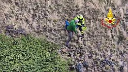 Elicottero dei vigili del fuoco recupera un escursionista tedesco di 65 anni alla Grotta del Gelo
