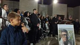La "movida alternativa" allo Zen in ricordo di Paolo: "Rispondiamo alla violenza" 
