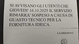 Biblioteca comunale V. Bellini aperta ma con i bagni chiusi e senza acqua