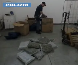 San Cristoforo, la cassaforte dei narcos: trovato un deposito di 30 chili di droga 