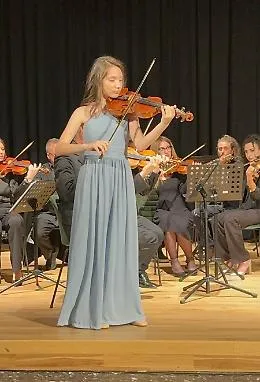 Caltanissetta, due studenti del Liceo Musicale "Manzoni-Juvara" gioved&igrave; suonano al concerto per il Papa
