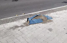 &laquo;Il sacco azzurro di piazza Europa: installazione incompresa o incuria?&raquo;