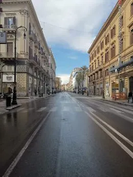 Da via Roma a via Libert&agrave;, i  grandi brand in centro. C&rsquo;&egrave; il s&igrave; della Regione
