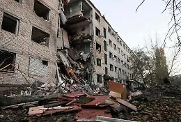 Soldati ucraini avrebbero denunciato l'abbandono del comandante e deciso di arrendersi: Kiev parla di propaganda russa