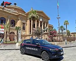 Minaccia di dare fuoco alla moglie, un arresto a Carini