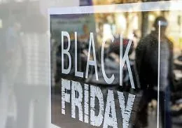 Black Friday 2025: la grande corsa agli sconti in vista anche del Natale