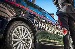 Citofona ai carabinieri: &laquo;Se non mi arrestate, io uccider&ograve; mia moglie&raquo;
