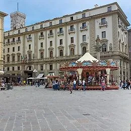 Donna  panamense denuncia violenza: fermati due uomini