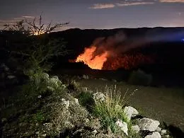 Arrestato forestale per aver appiccato un incendio. L'assessora Savarino: &laquo;Ha condiviso il video con colleghi, vanno sospesi&raquo;