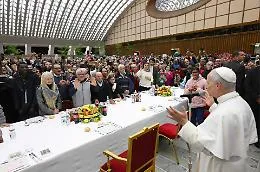 Giornata mondiale dei poveri, il Papa ai governi: &laquo;Ascoltate il grido degli ultimi&raquo;
