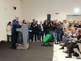 Schifani a Fratelli d'Italia: "Qui mi sento a casa, ancora tanti anni di governo insieme"