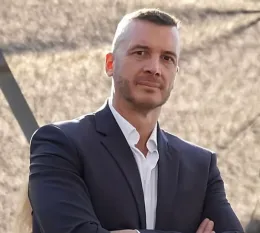 Rocco Casalino, l'ex portavoce di Giuseppe Conte cerca giornalisti per il suo giornale: come candidarsi