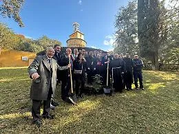 Due frassini di manna delle Madonie piantumati nei Giardini Vaticani: un dono tra fede e solidariet&agrave;