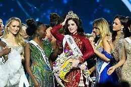Chi &egrave; Fatima Bosch, la modella messicana "ribelle" che ha vinto il concorso Miss Universo