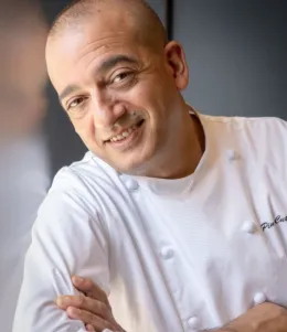 Pino Cuttaia apre  bistrot ad Agira: &laquo;Dal sugo di pap&agrave; alla pasta con le sarde una cucina tra cibo e memoria&raquo;