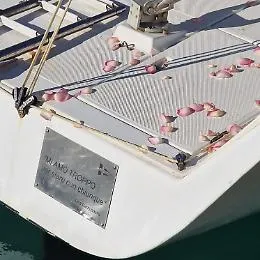 Intitolata a Sara Campanella la barca "La Donna Blu": il porto di Sant&rsquo;Agata diventa monito contro la violenza