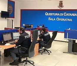 Catania, tenta di sfondare la porta di casa con un bastone: denunciato per maltrattamenti in famiglia