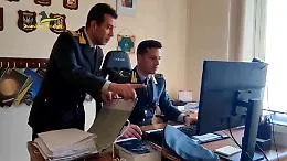 Avevano auto di grossa cilindrata o precedenti penali: stanati 74 furbetti del reddito di cittadinanza tra Gela e Niscemi
