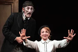 Teatro Verga: "La lezione di Ionesco": l'assurdo in cattedra