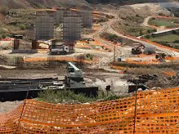 Accesso della Direzione Antimafia nel cantiere della Ragusa-Catania aggiudicato a We Build